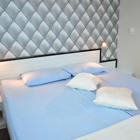 Aphrodite (adults Only) Otel