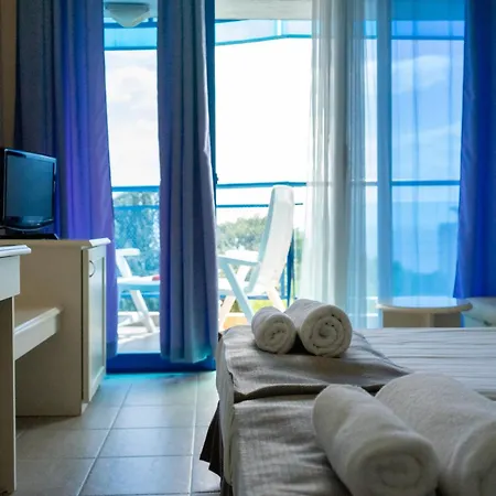 Aphrodite (adults Only) Altın Kumlar