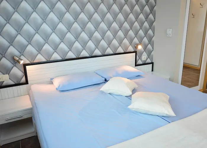 Aphrodite (adults Only) ホテル